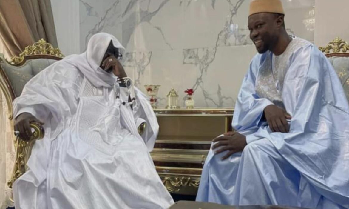 Ousmane Sonko répond aux critiques depuis Cambérène