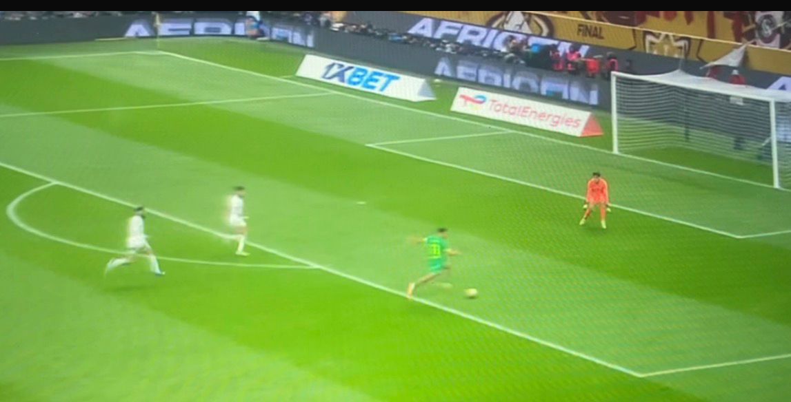 Iliman Ndiaye rate la plus grosse occasion du match (vidéo)