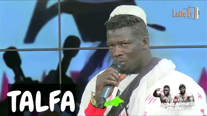 Talfa terrasse Amanekh dans un duel impressionnant (Vidéo)