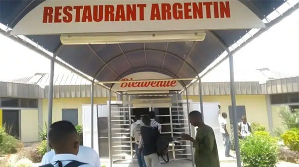 En réponse au démenti de la Police, les images publiées par les étudiants pour attester du drame