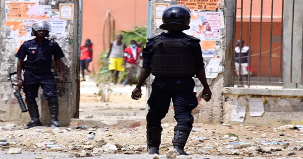 Les trois infractions précises reprochées à la centaine de jeunes détenus au Commissariat central