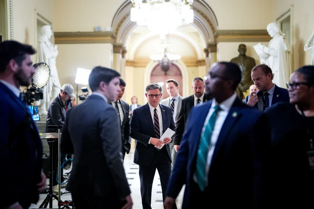 Malgré l’ultimatum de Donald Trump, le vote de la Chambre qui fragilise la stratégie douanière envers le Canada
