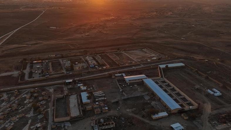 Au cœur d’un dispositif coordonné avec Washington, l’Irak gère désormais ce nombre impressionnant de détenus de Daech venus de Syrie