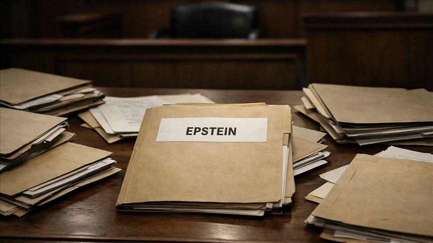 Cité 673 fois dans les documents Epstein, l’ancien ministre français voit les enquêteurs débarquer à son ancien bureau
