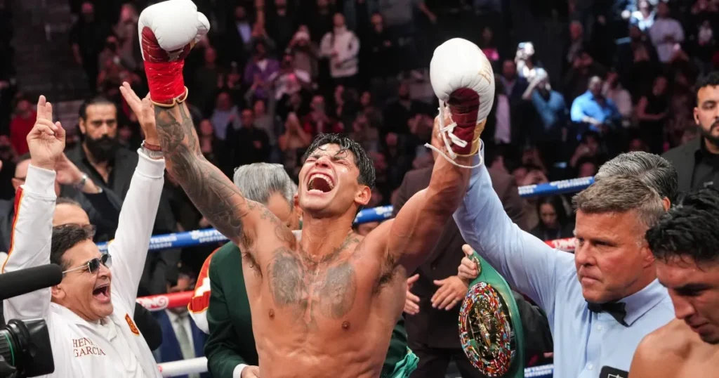 de retour de suspension, ce combattant s’empare du titre WBC par décision unanime.