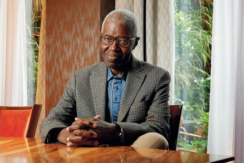 « La liberté de l’intellectuel inclut aussi la liberté de se taire »