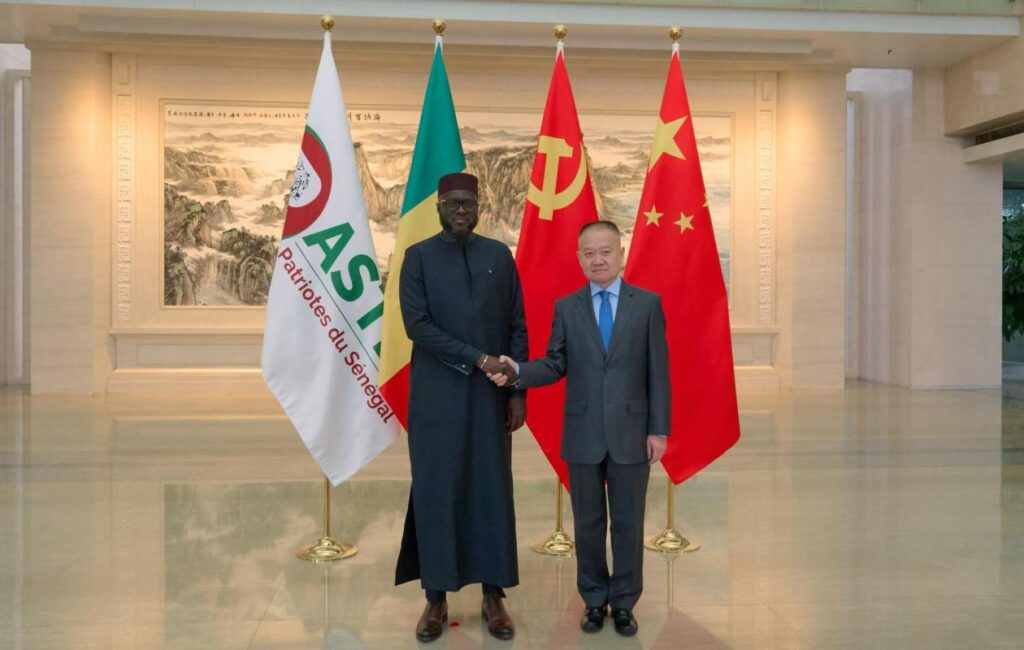  » Je ne suis parti avec… »