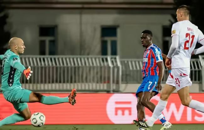 Stratosphérique, Ismaila Sarr porte les Eagles