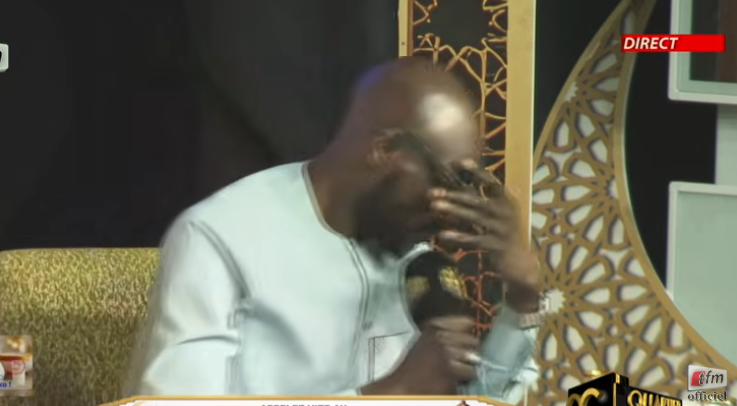 Sanekh verse de chaudes larmes après les explications d’Oustaz Modou Fall (vidéo)