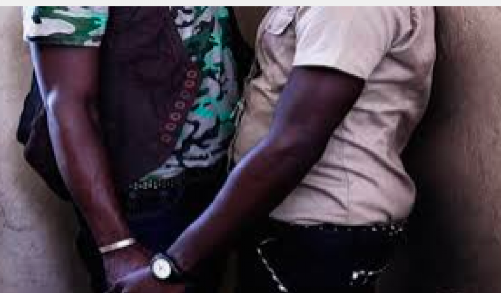 Sicap Mbao, Rufisque, Diourbel, Keur Massar, Thiès, au moins 100 homosexuels arrêtés