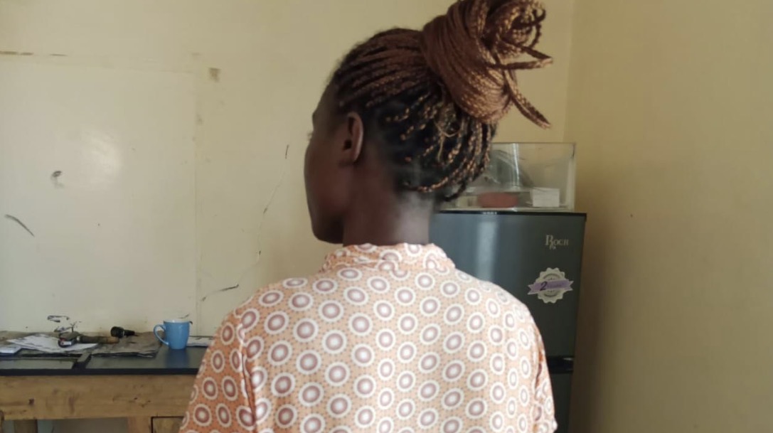 Une Congolaise interpellée pour avoir violemment agressé son ex-mari français