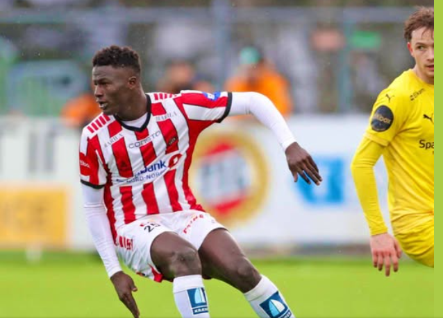 Kinteh, le jeune Gambien qui séduit l’Europe