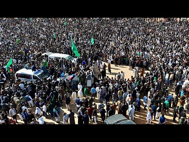 des milliers de personnes à l’enterrement du fils de Kadhafi