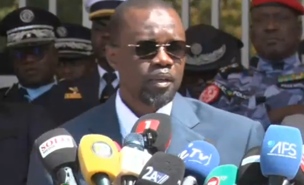 L’appel fort du premier ministre devant les élèves policiers (vidéo)