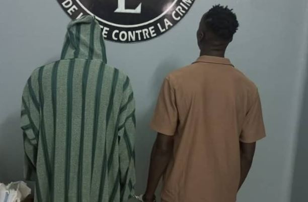 Deux homosexuelles arrêtés après un vol suivi d’un scandale sexuelles…