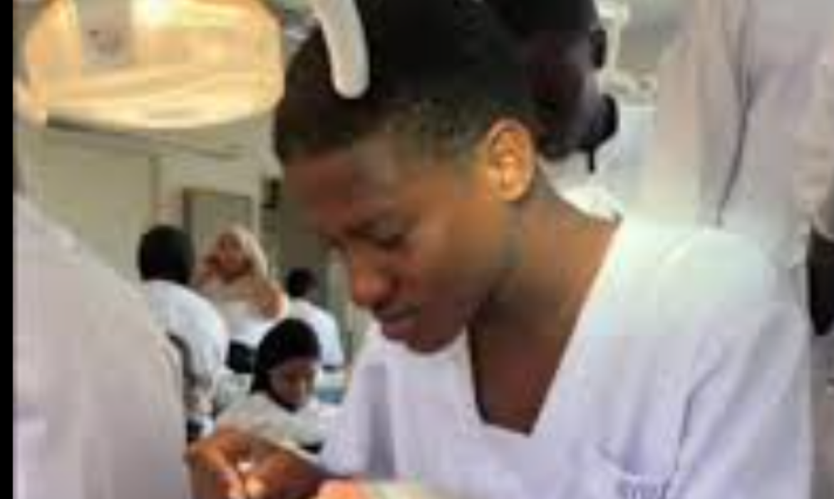 PASTEF/UCAD critique la communication du gouvernement et exige des actes