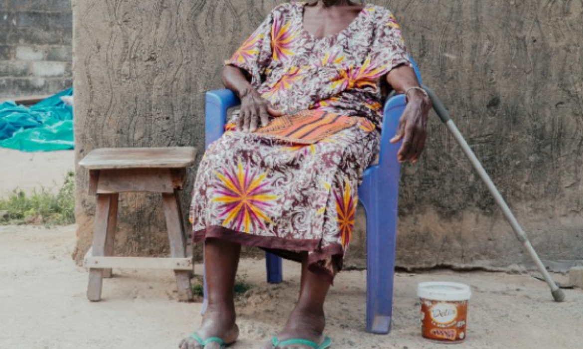 La « grand mère » chapardeuse, démasquée par un ex-officier de police