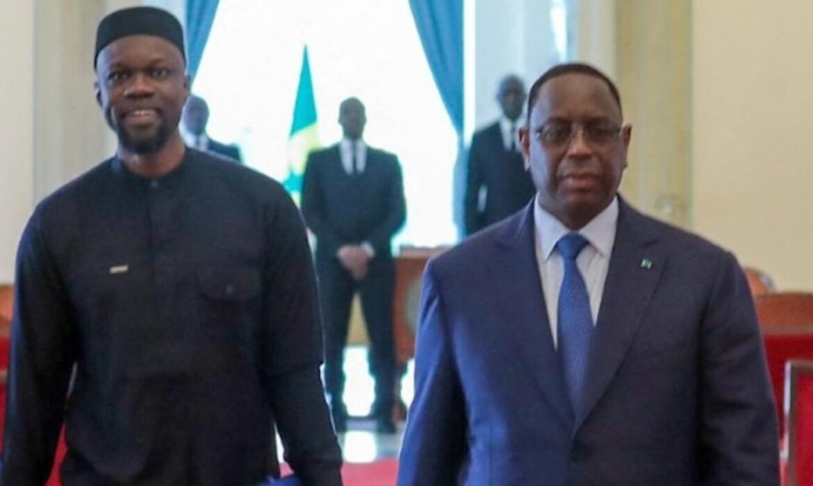 Quand Ousmane Sonko fait comme Macky Sall, en toute fermeté