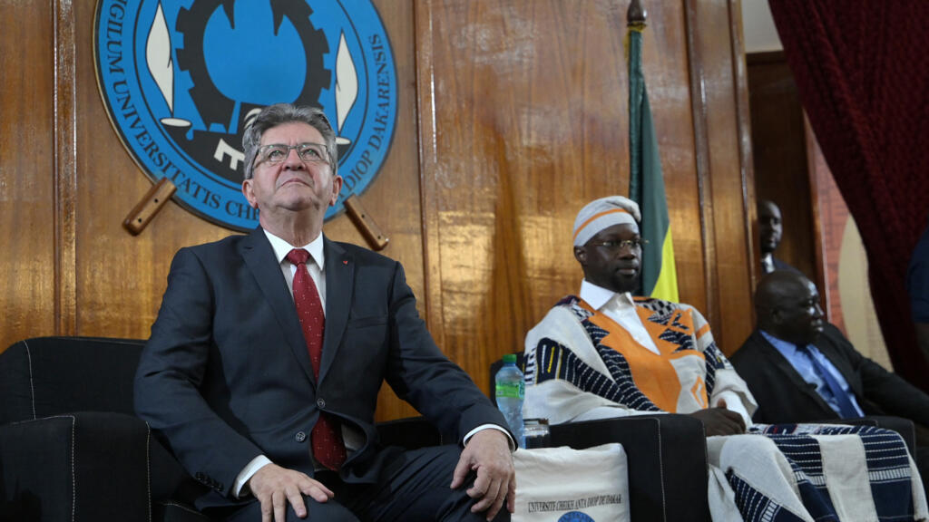 « C’est absurde », Jean-Luc Mélenchon réagit à l’adoption de la loi contre l’homosexualité