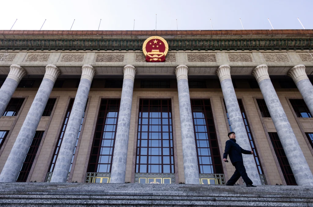 sous l’œil du Parti, Pékin dévoile son plan de bataille économique