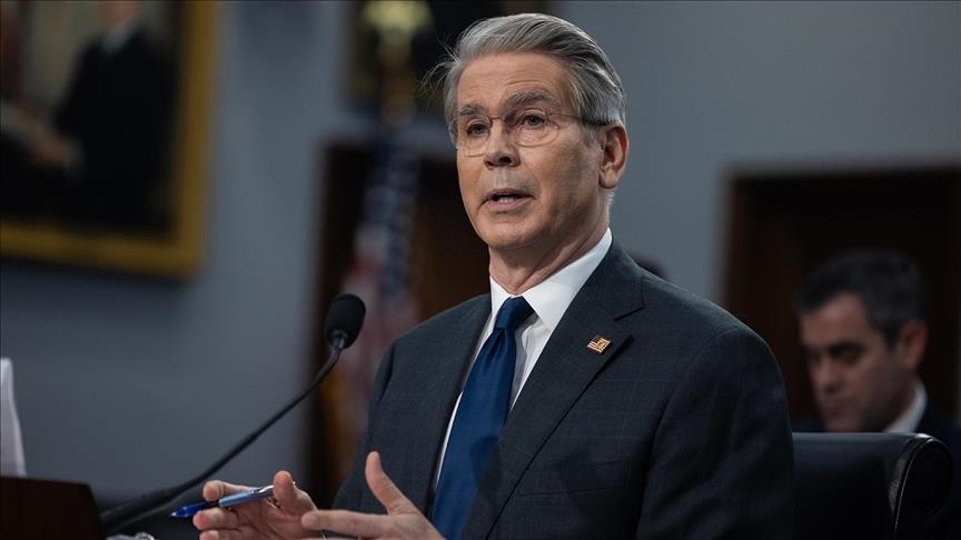 Washington lève temporairement un embargo pétrolier majeur au profit des raffineurs indiens