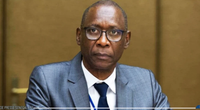 la démarche officielle du ministre Cheikh Niang qui s’est achevée sans un mot