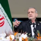 la main tendue du président iranien aux pays du Golfe balayée par de nouvelles frappes meurtrières