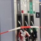 les distributeurs actent une baisse à la pompe, Bercy écarte définitivement une option majeure