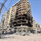 alors que le bilan frôle les 700 morts, le Premier ministre exige de récupérer un pouvoir d’État exclusif