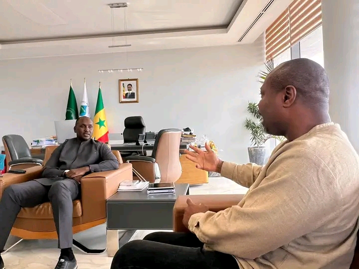 Guy Marius Sagna interpelle et salue l’action du gouvernement