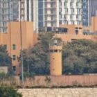 Ciblée en pleine nuit, l’ambassade américaine en Irak adresse une directive d’urgence à ses ressortissants