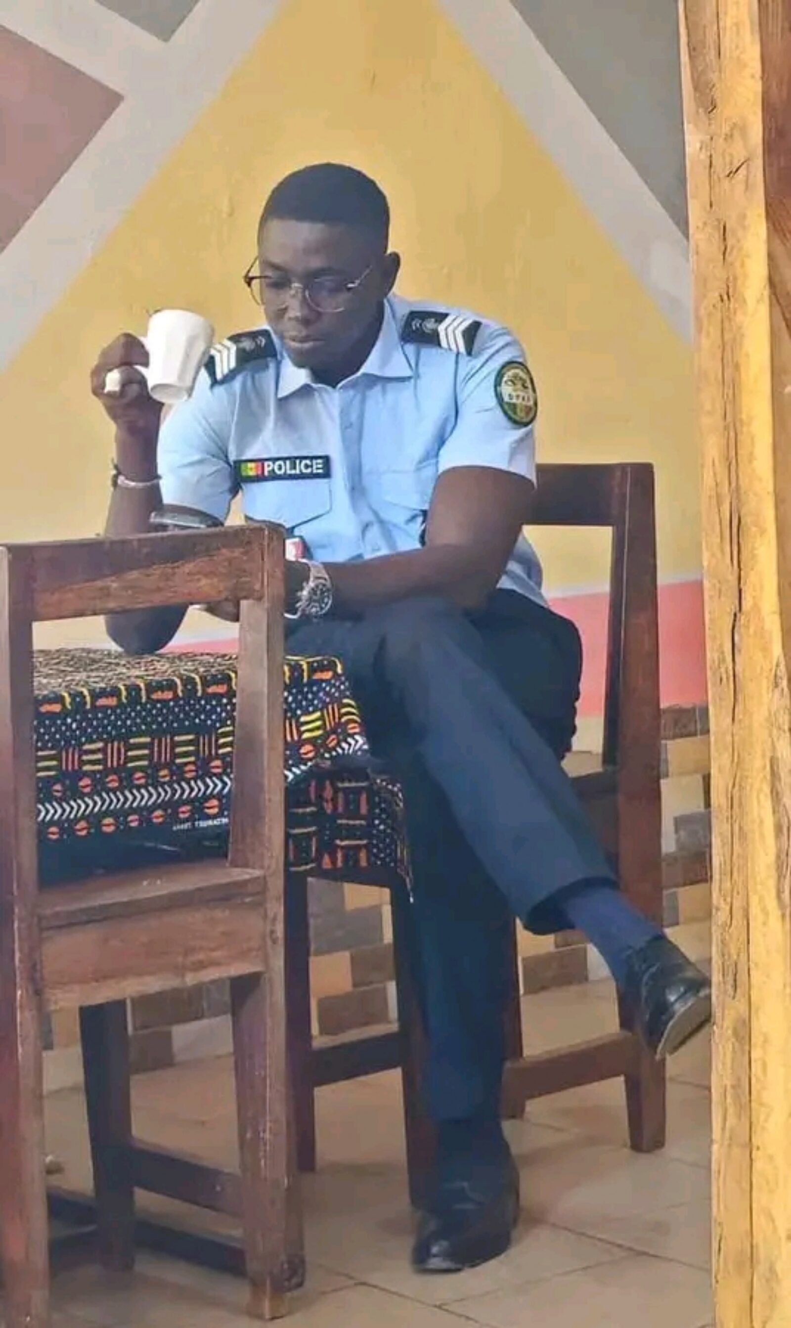 un agent de police perd la vie