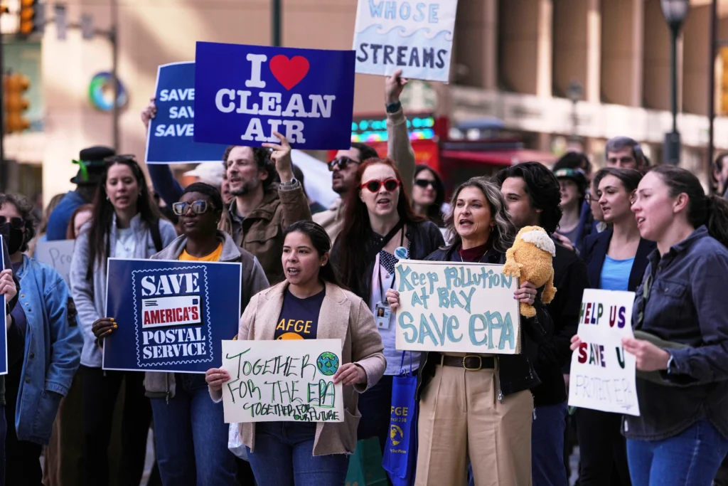 23 États saisissent la justice pour bloquer cette mesure environnementale de Donald Trump