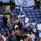 la FIFA sanctionne la fédération israélienne et lui impose un ultimatum de 60 jours.
