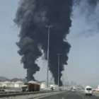 la riposte destructrice promise par Washington en cas de nouvelle attaque