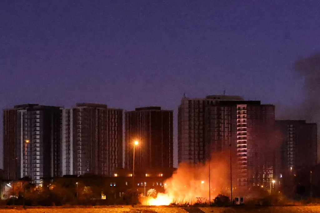 un drone frappe un complexe de sécurité à Bagdad, un second appareil s’écrase sur ce site prisé des diplomates