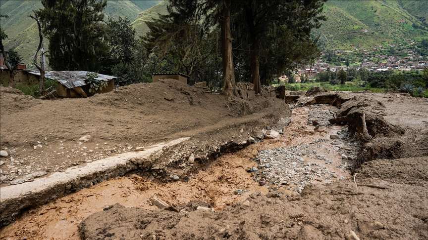 les sauvetages aériens compliqués par un obstacle inattendu