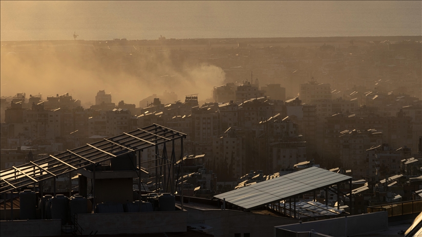 l’aviation israélienne pilonne un quartier de la capitale et justifie le choix de sa cible