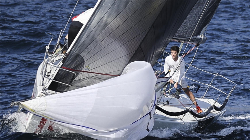 partis livrer de l’aide à Cuba, deux navires et leurs équipages rompent tout contact en mer