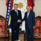 les trois étapes de la rencontre entre Erdogan et le président de la Bosnie-Herzégovine.