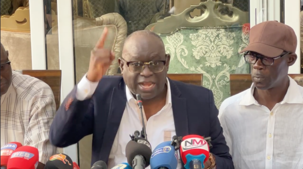 Donné pour mort ou arrêté, Me El Hadj Diouf passe à l’offensive et dévoile la procédure qu’il compte engager