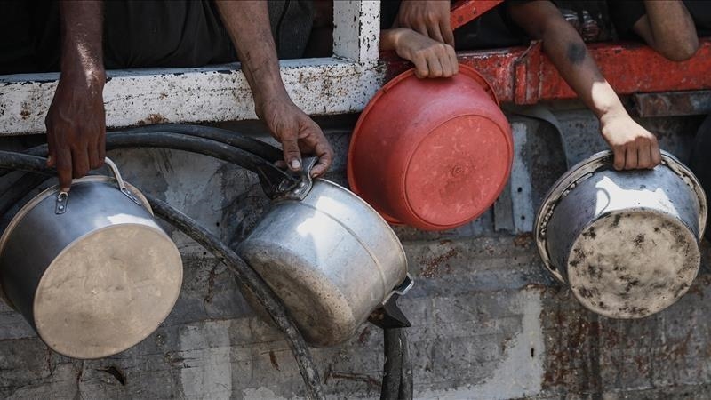 le PAM révèle la conséquence mondiale de ces 70 000 tonnes de nourriture bloquées dans les ports
