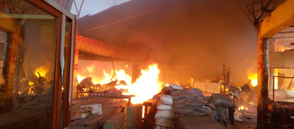 Incendie à Kaolack : un père de famille meurt dans…