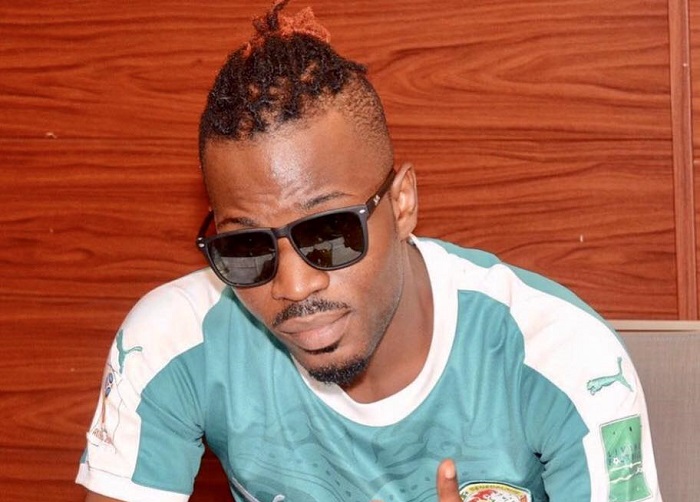 L’influenceur Bravador répond à ses critiques après son soutien au Sénégal contre le Maroc