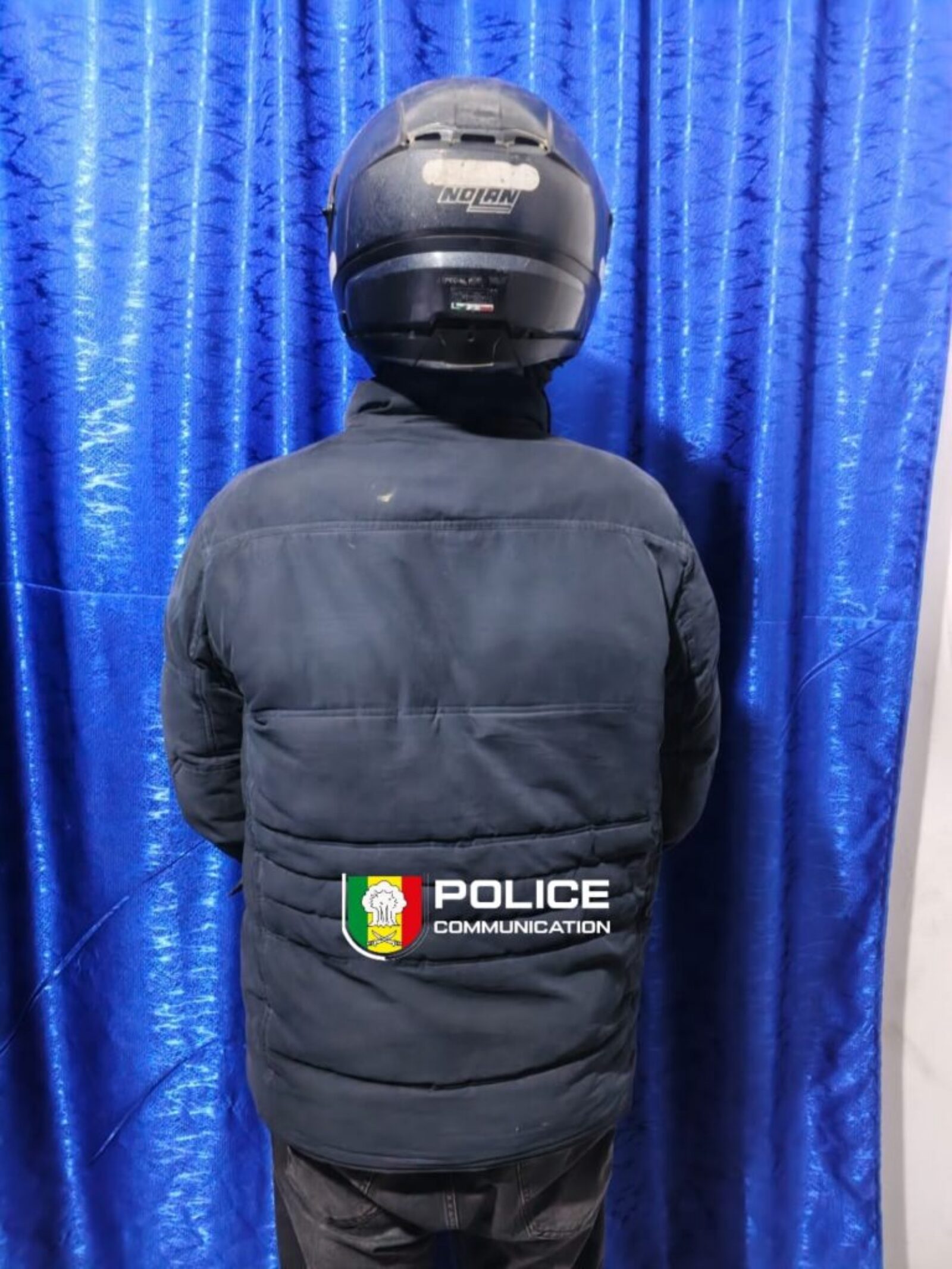 Il proposait un transport gratuit avant de voler les sacs de ses victimes