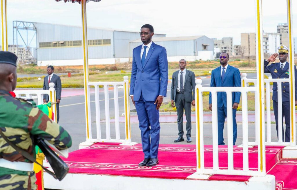 Le président Bassirou Diomaye Faye en visite officielle à Madrid : Les images de son départ
