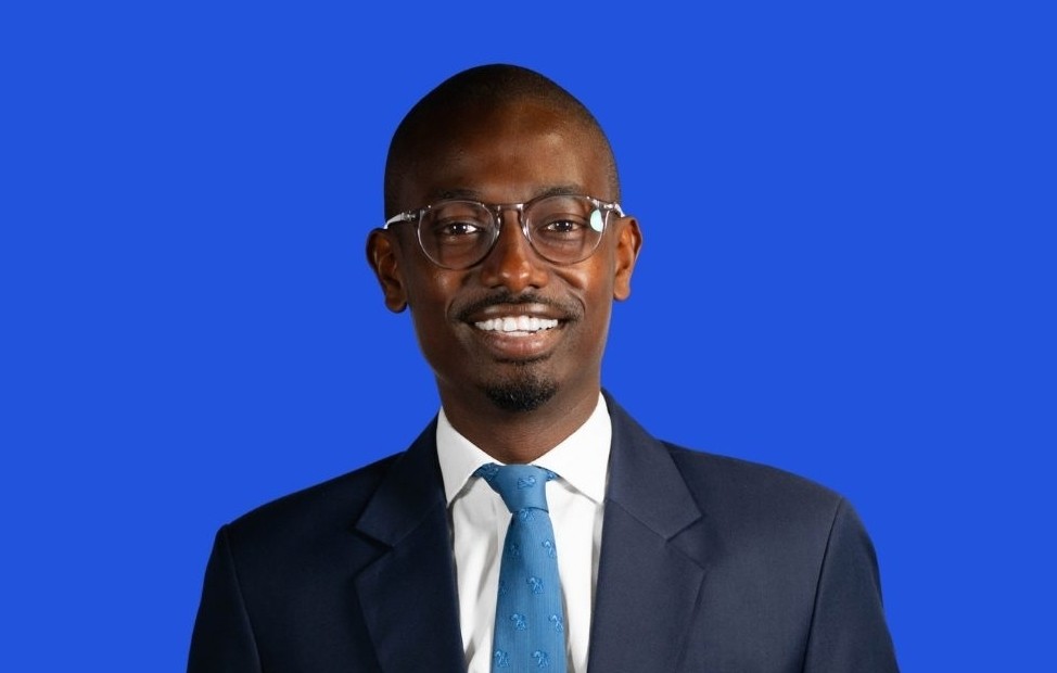 ADAMA GAYE 34 ans, nouveau maire de Mantes-la-Jolie