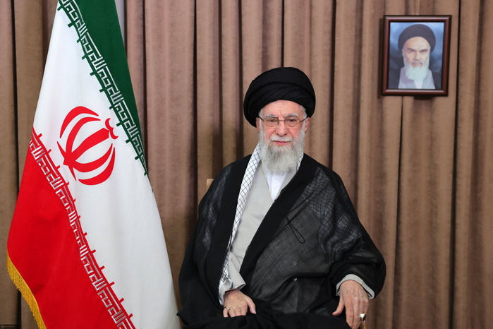 Téhéran rend un dernier hommage à l’Ayatollah Ali Khamenei