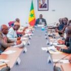 le gouvernement adopte 13 mesures pour relancer le dialogue