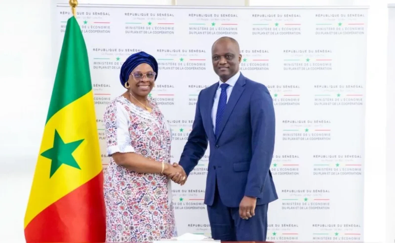 la Vice-Présidente Nnenna Nwabufo en visite à Dakar